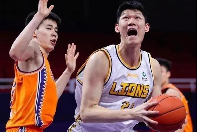 秘书用嘴巴含精大口吞精